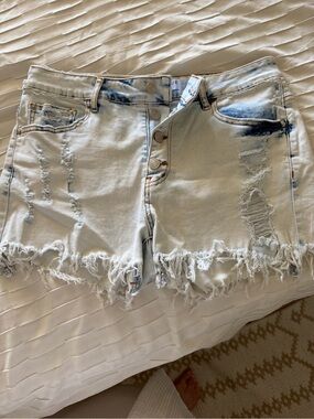 Women’s Light Wash Distressed Denim Shorts